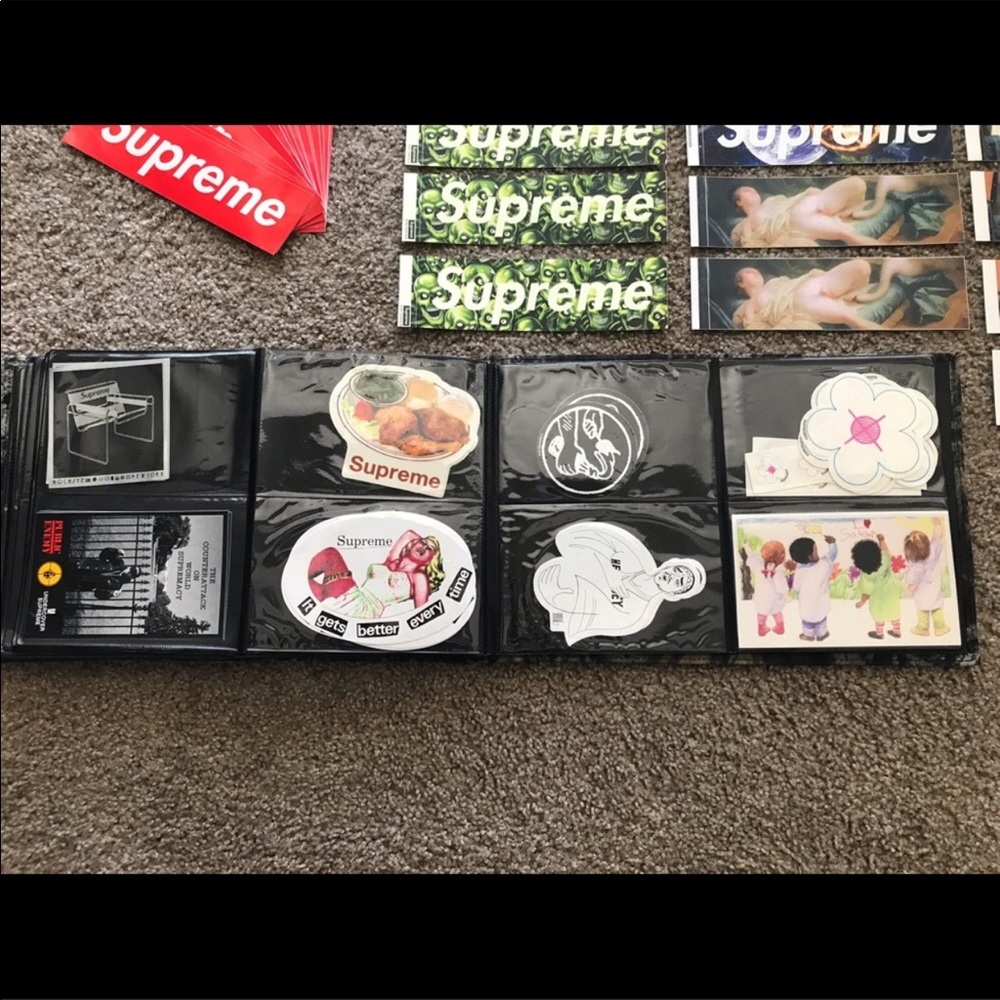 SUPREME MYSTERY BOX $150 - Picture 7 of 8